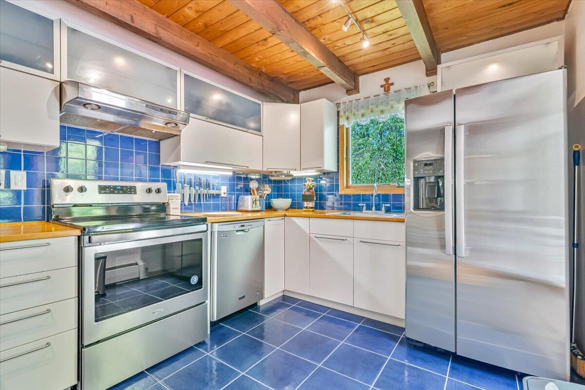 1149 Kensington Drive