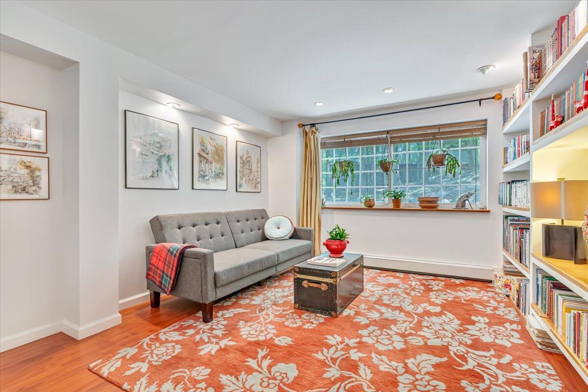 1149 Kensington Drive