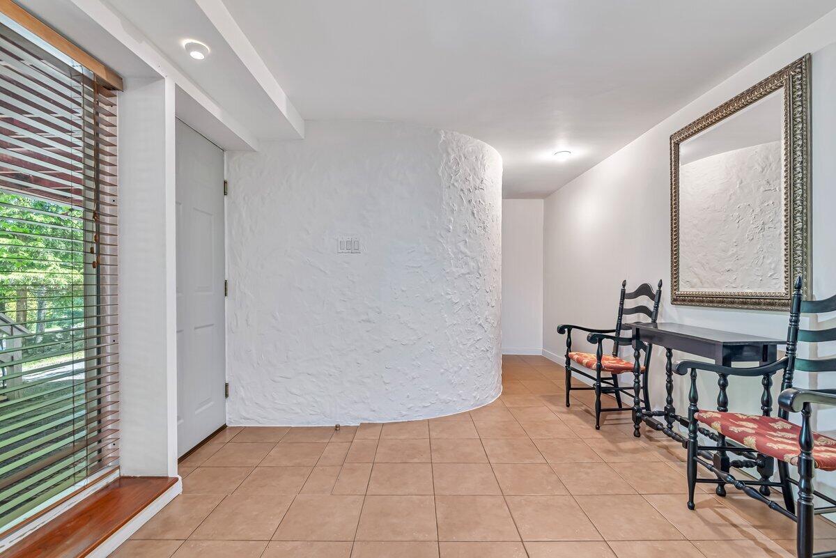 1149 Kensington Drive