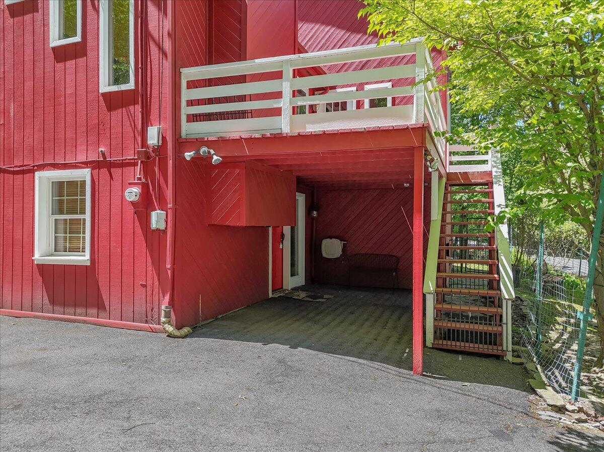 1149 Kensington Drive