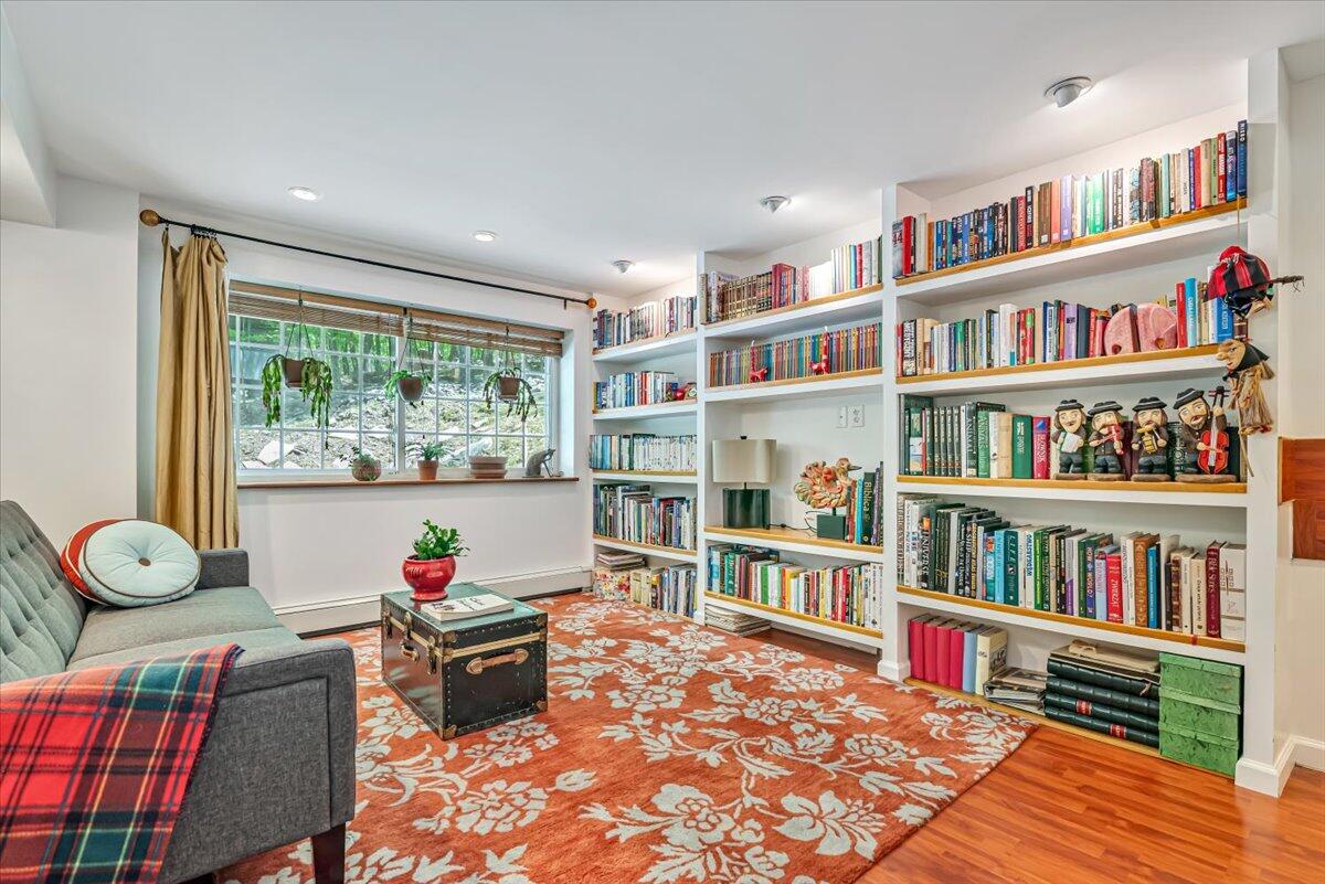 1149 Kensington Drive