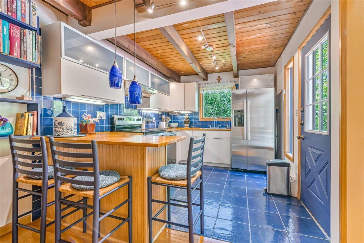 1149 Kensington Drive