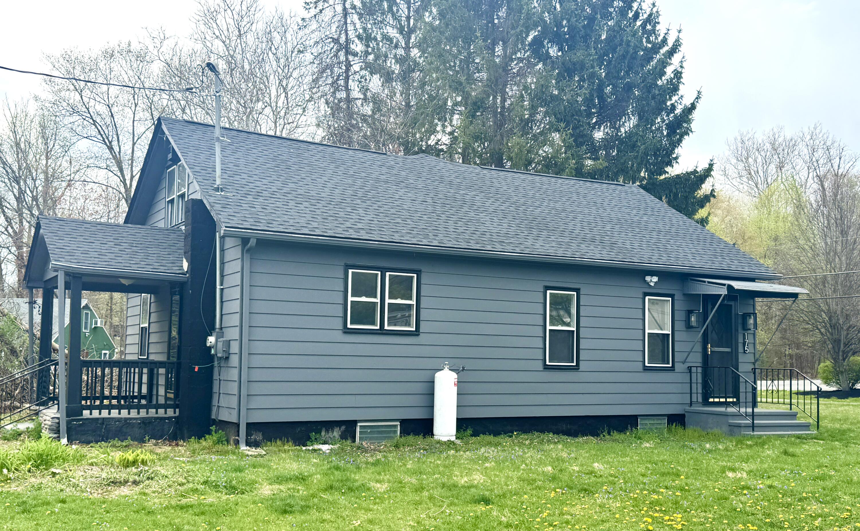 175 Alger Avenue