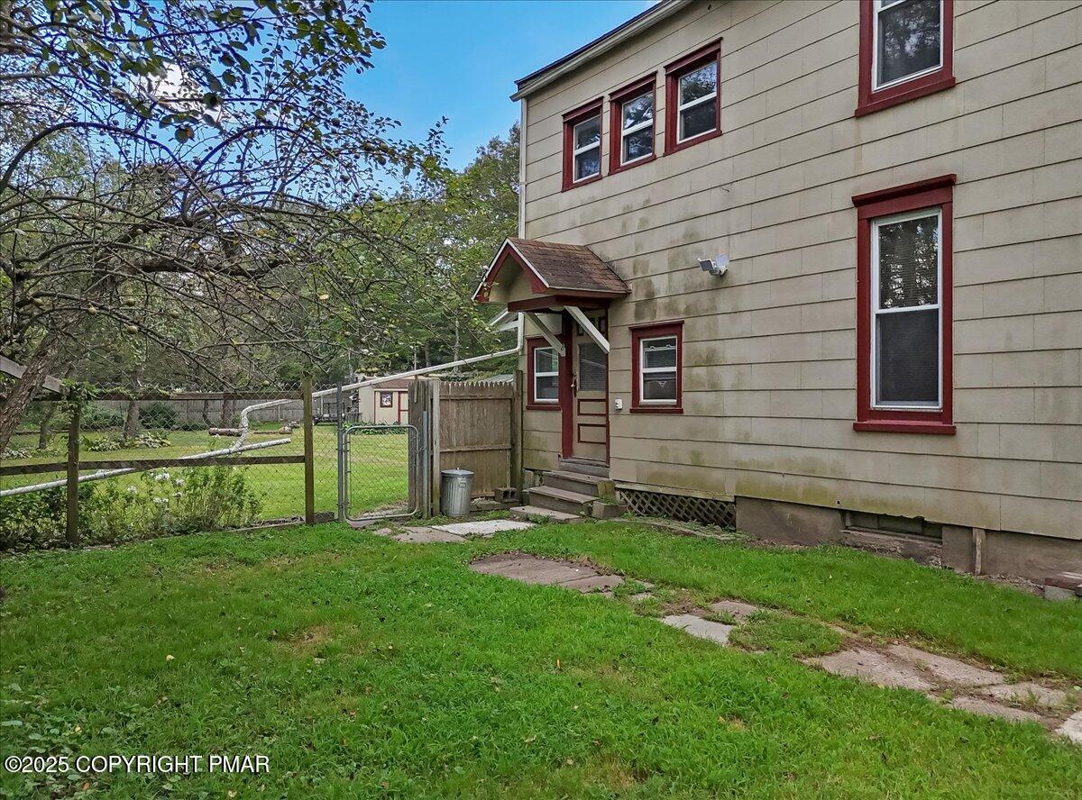 219 Summit Avenue