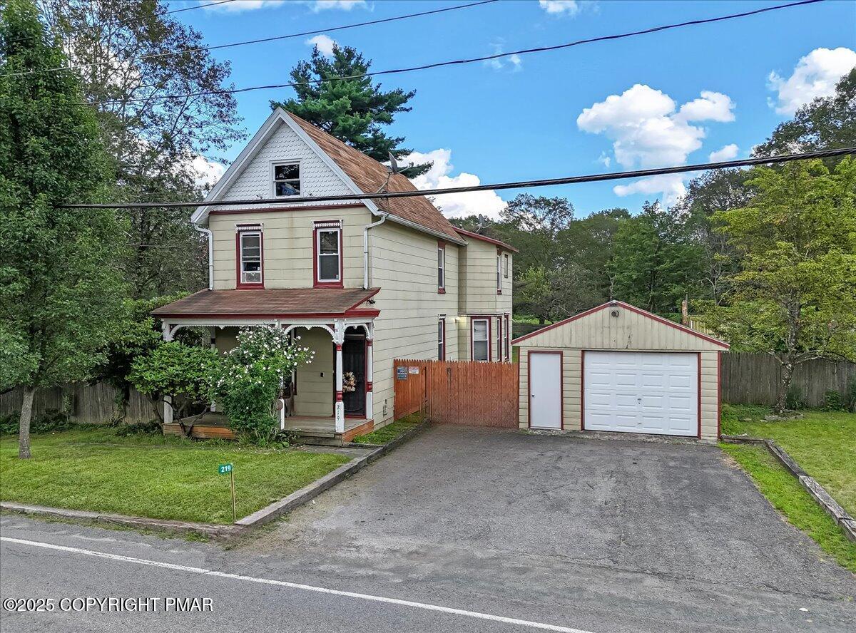 219 Summit Avenue