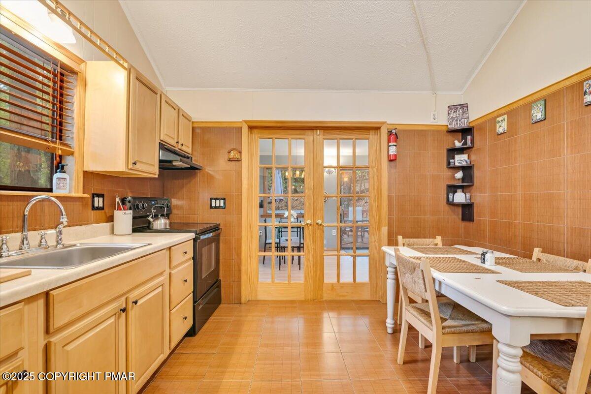 2108 Scarborough Way