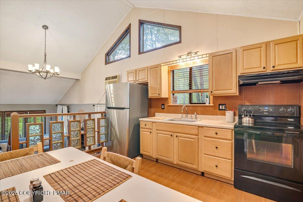 2108 Scarborough Way