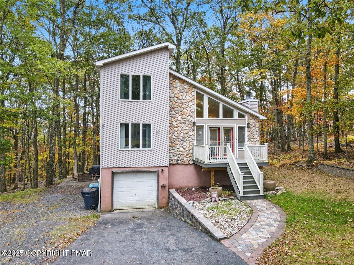 445 Hyland Drive