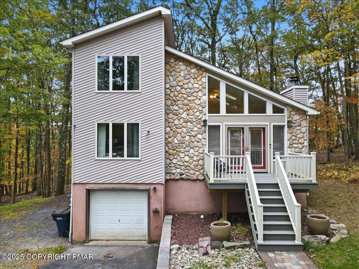 445 Hyland Drive