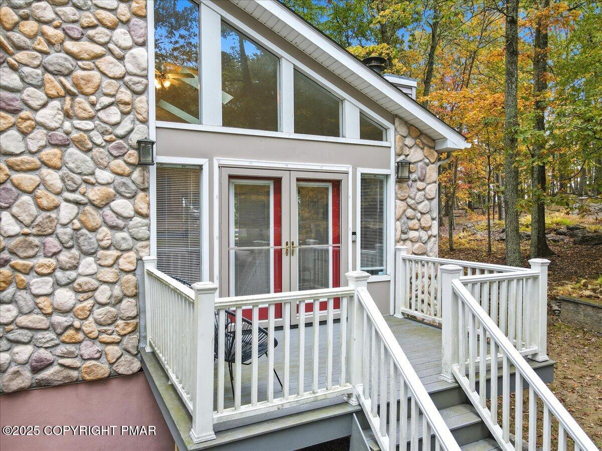 445 Hyland Drive
