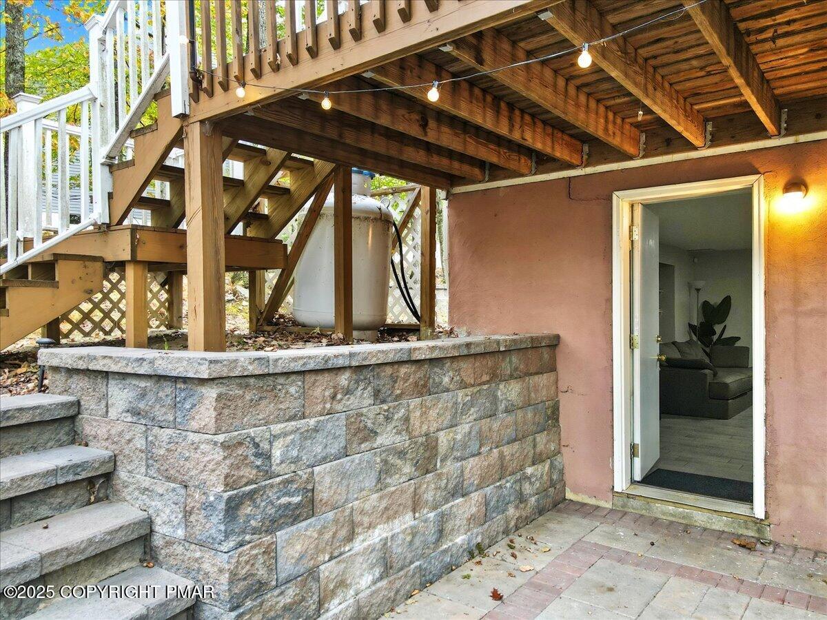 445 Hyland Drive