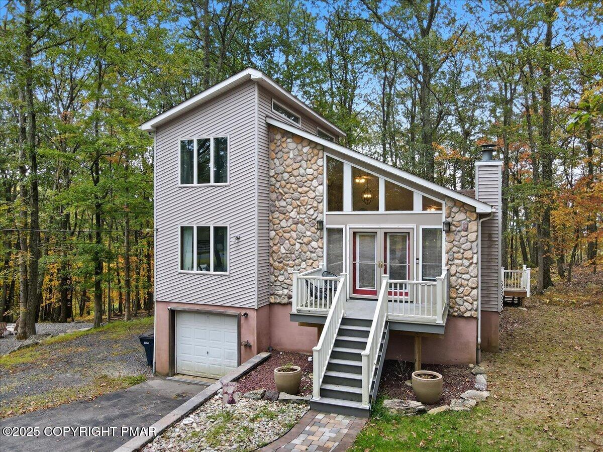 445 Hyland Drive