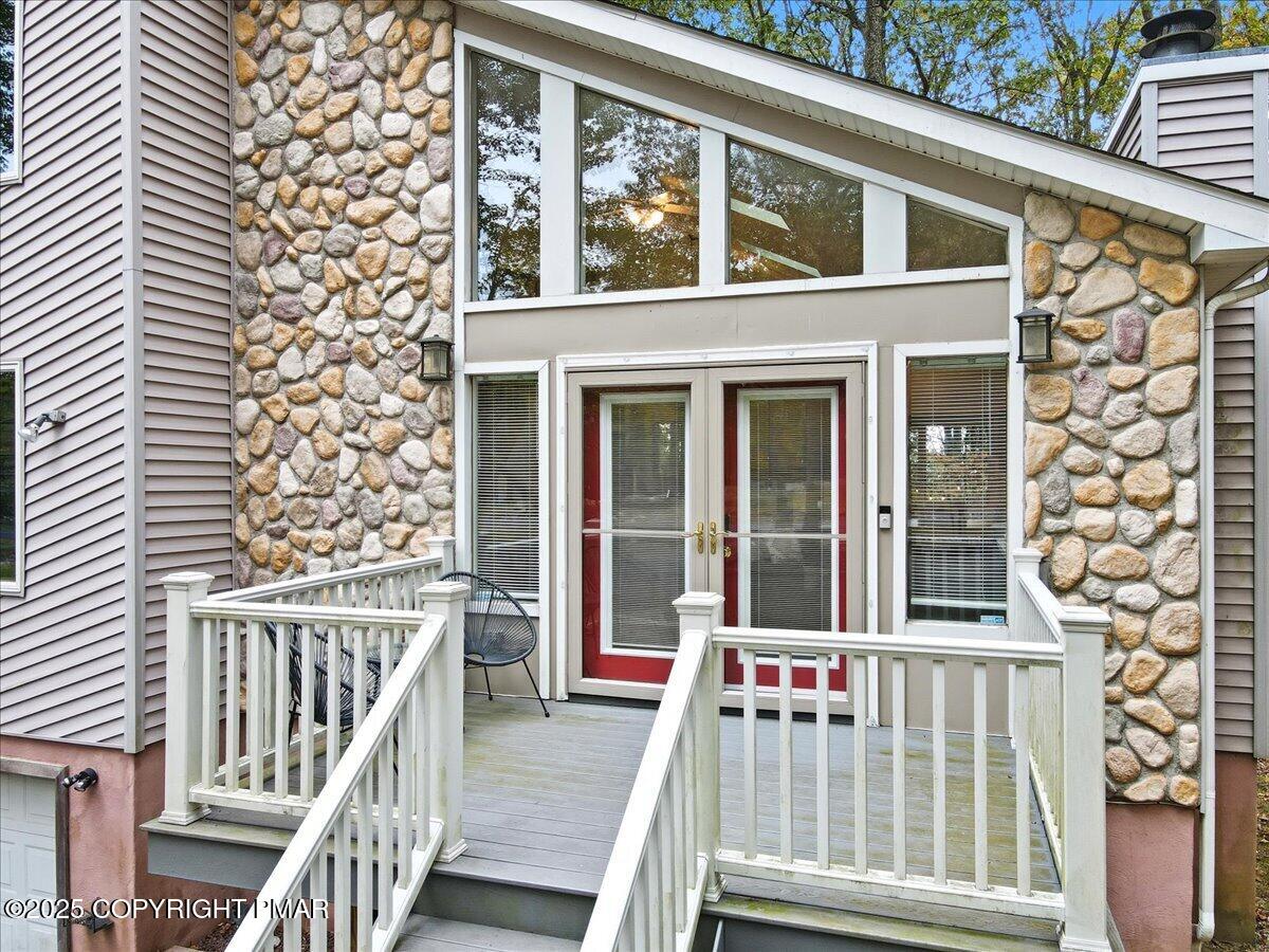 445 Hyland Drive