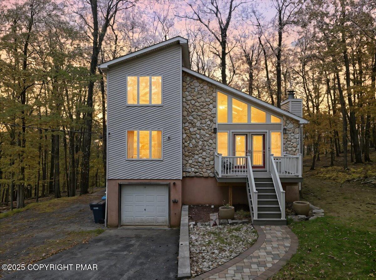 445 Hyland Drive