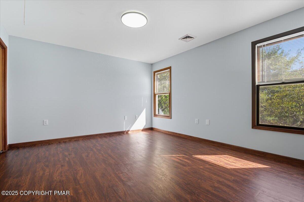 707 Avenue F