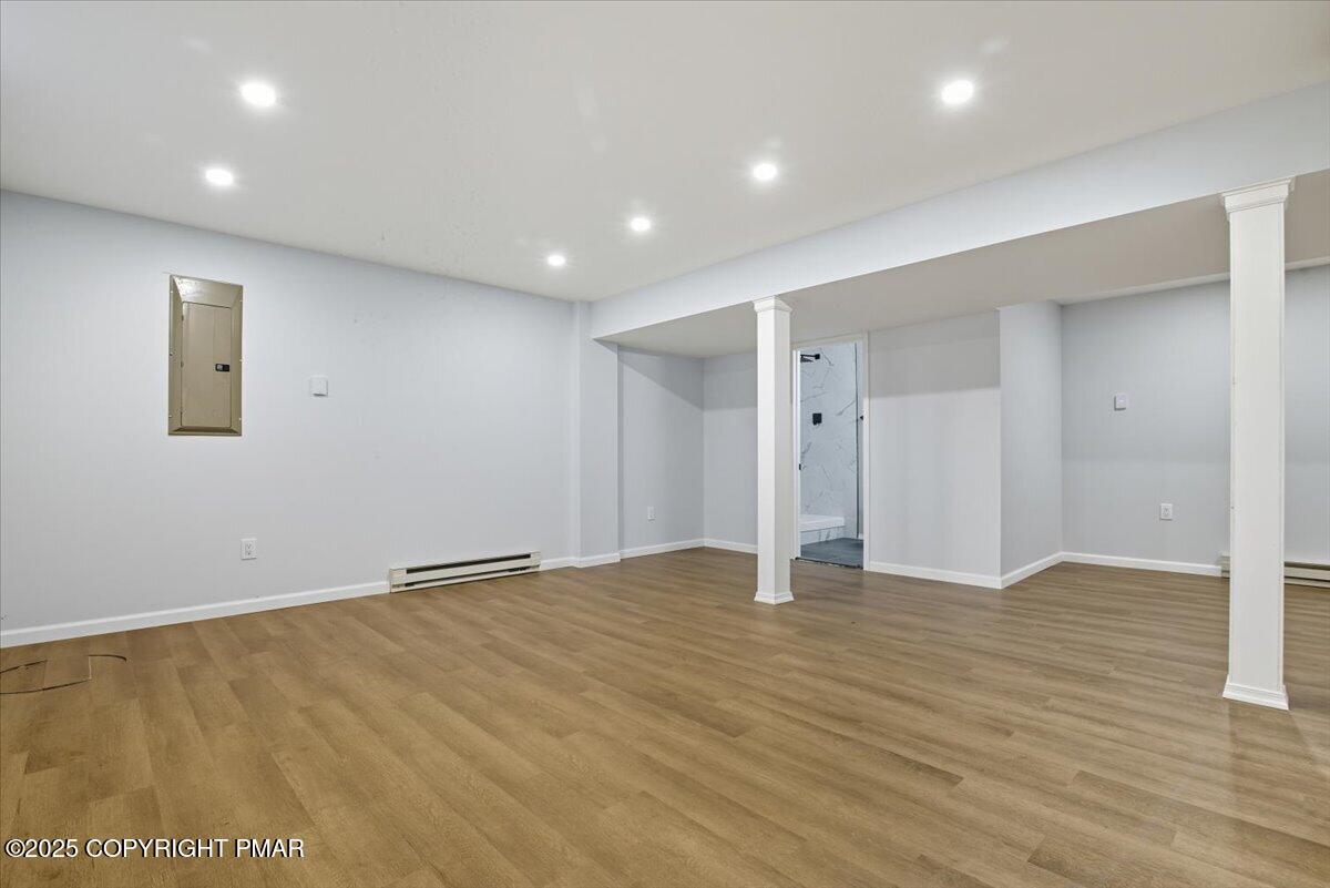 707 Avenue F