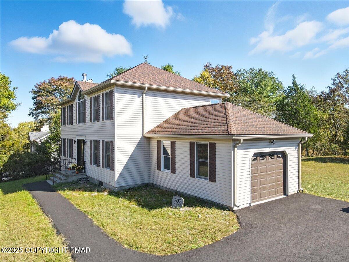 707 Avenue F