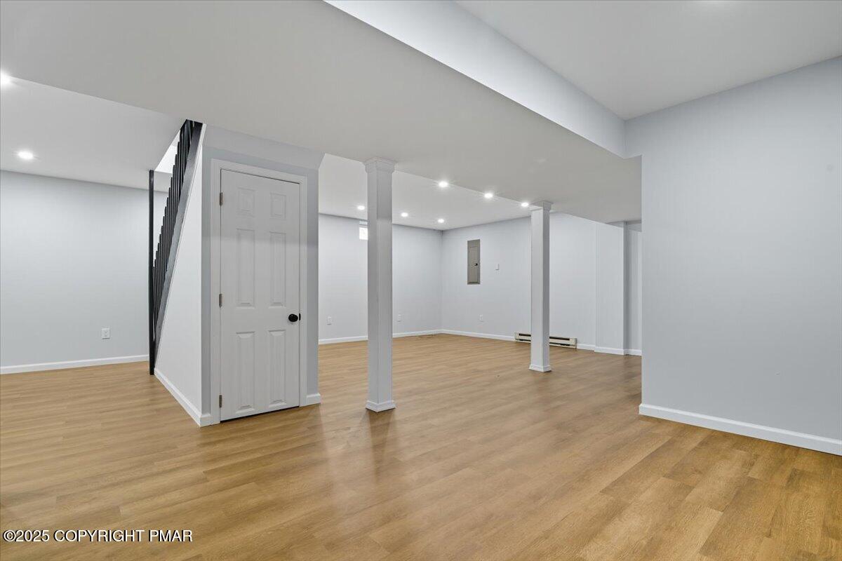 707 Avenue F