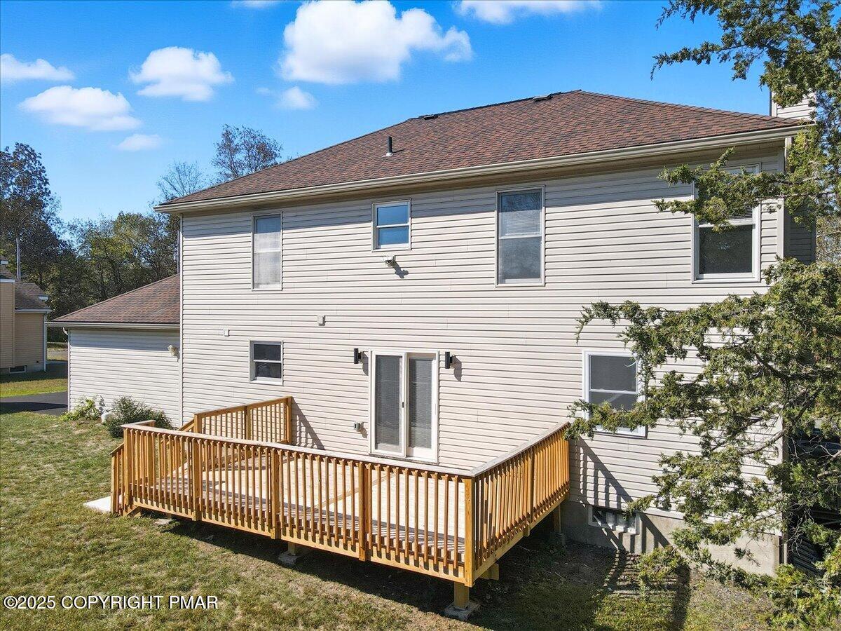 707 Avenue F
