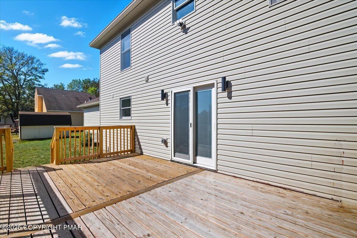 707 Avenue F