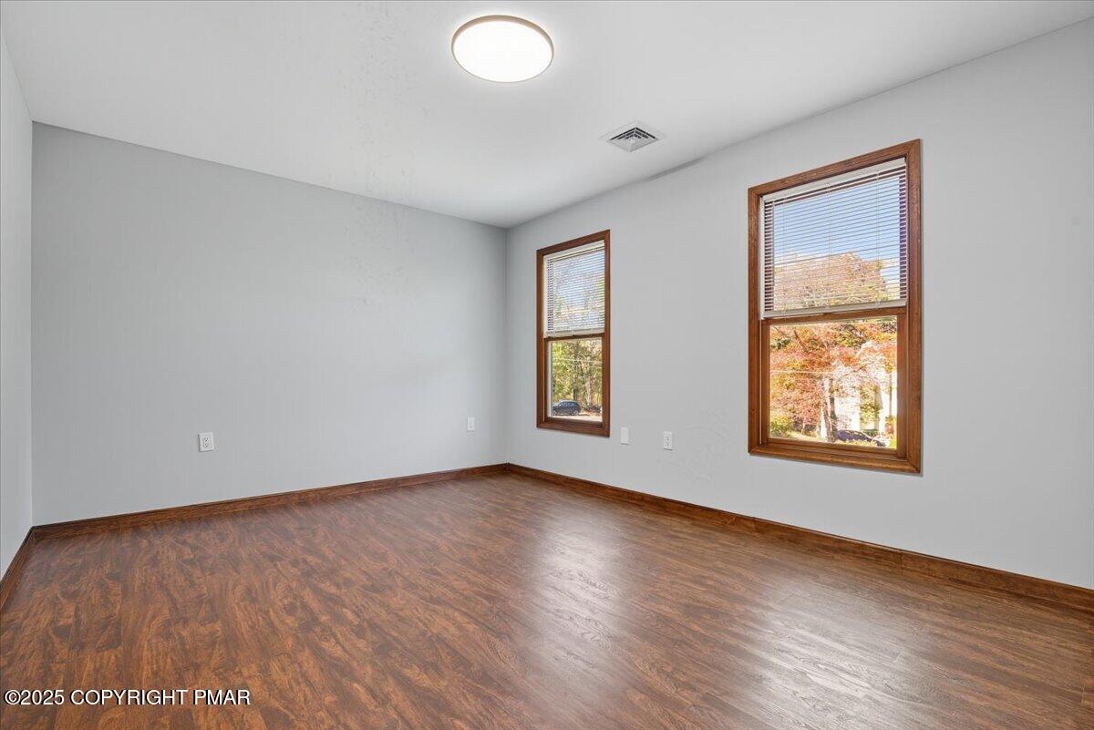 707 Avenue F
