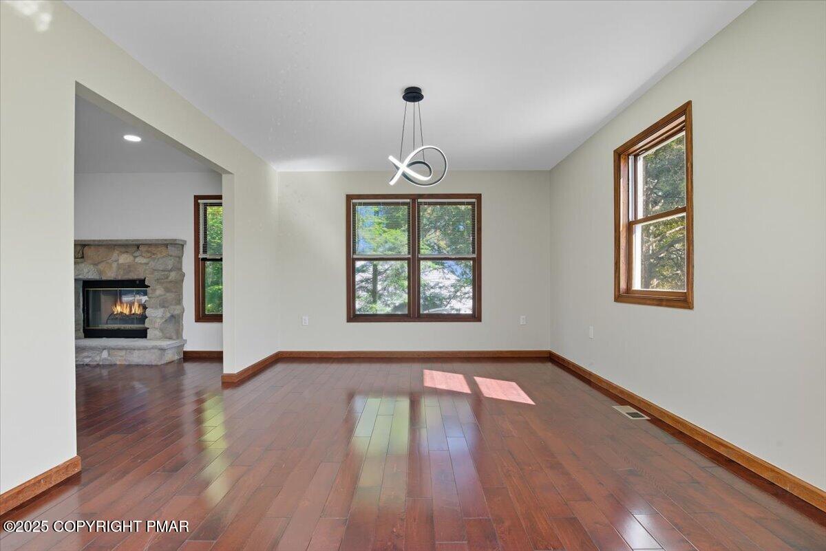 707 Avenue F