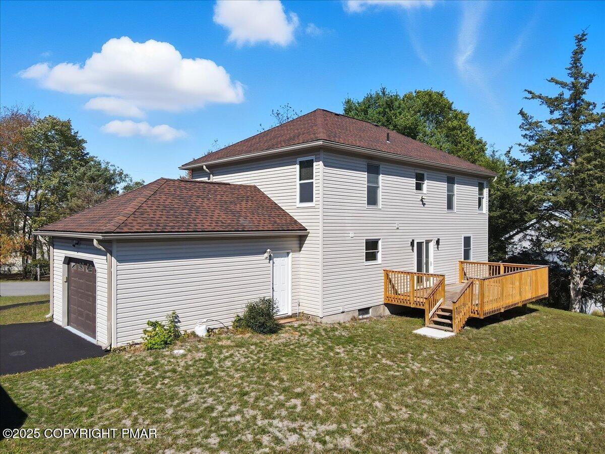 707 Avenue F