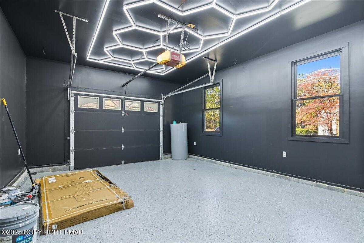 707 Avenue F