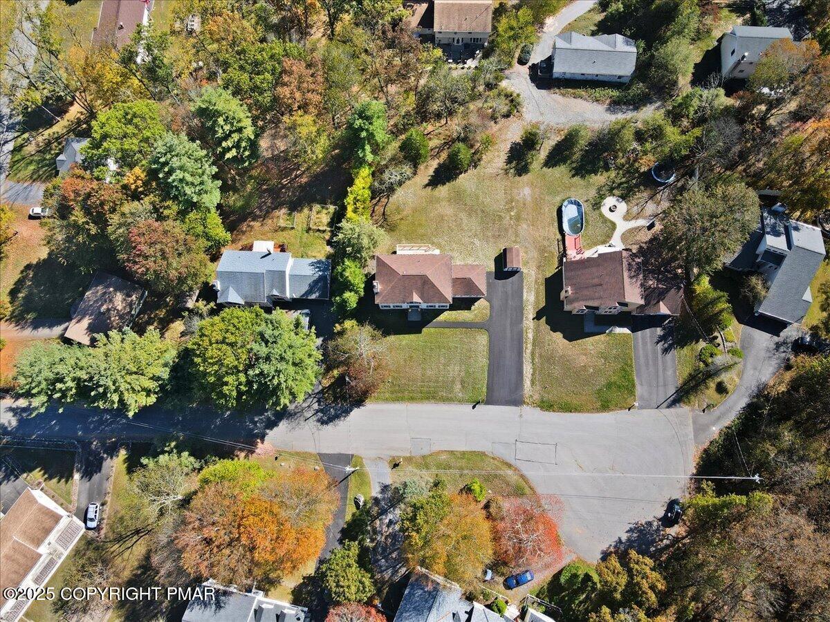 707 Avenue F