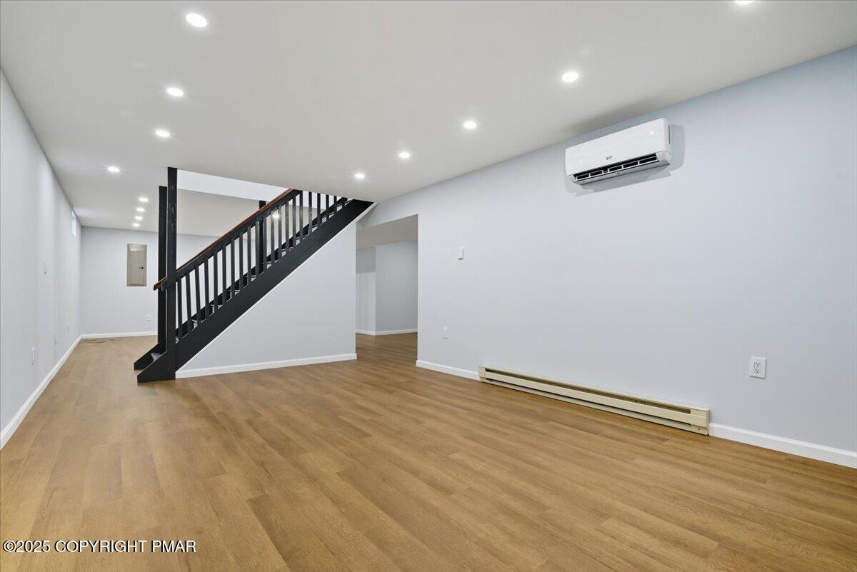 707 Avenue F