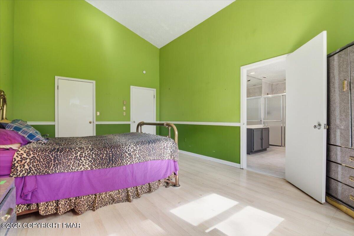 1152 Great Oak Drive