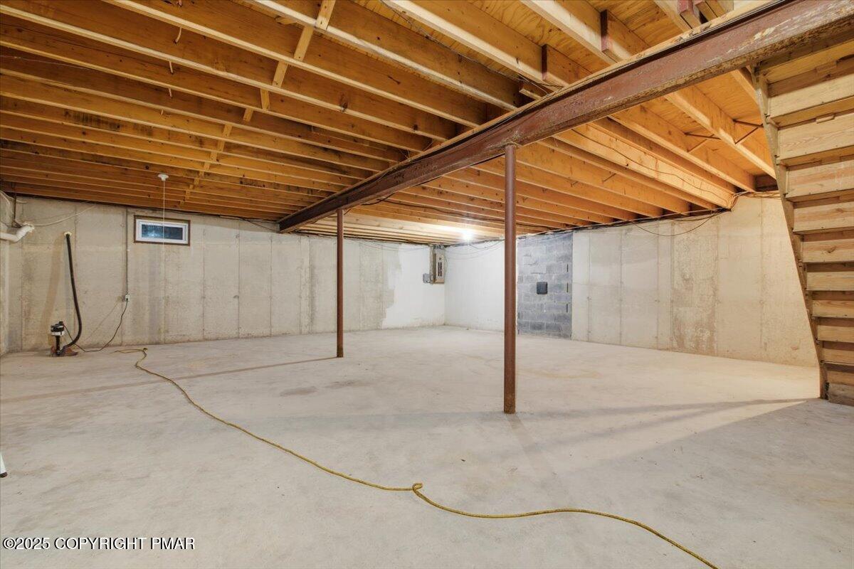 1152 Great Oak Drive