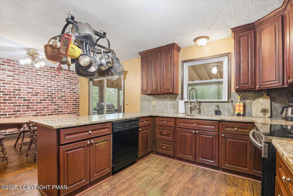 1152 Great Oak Drive