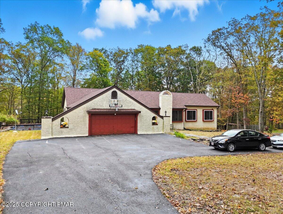 1152 Great Oak Drive