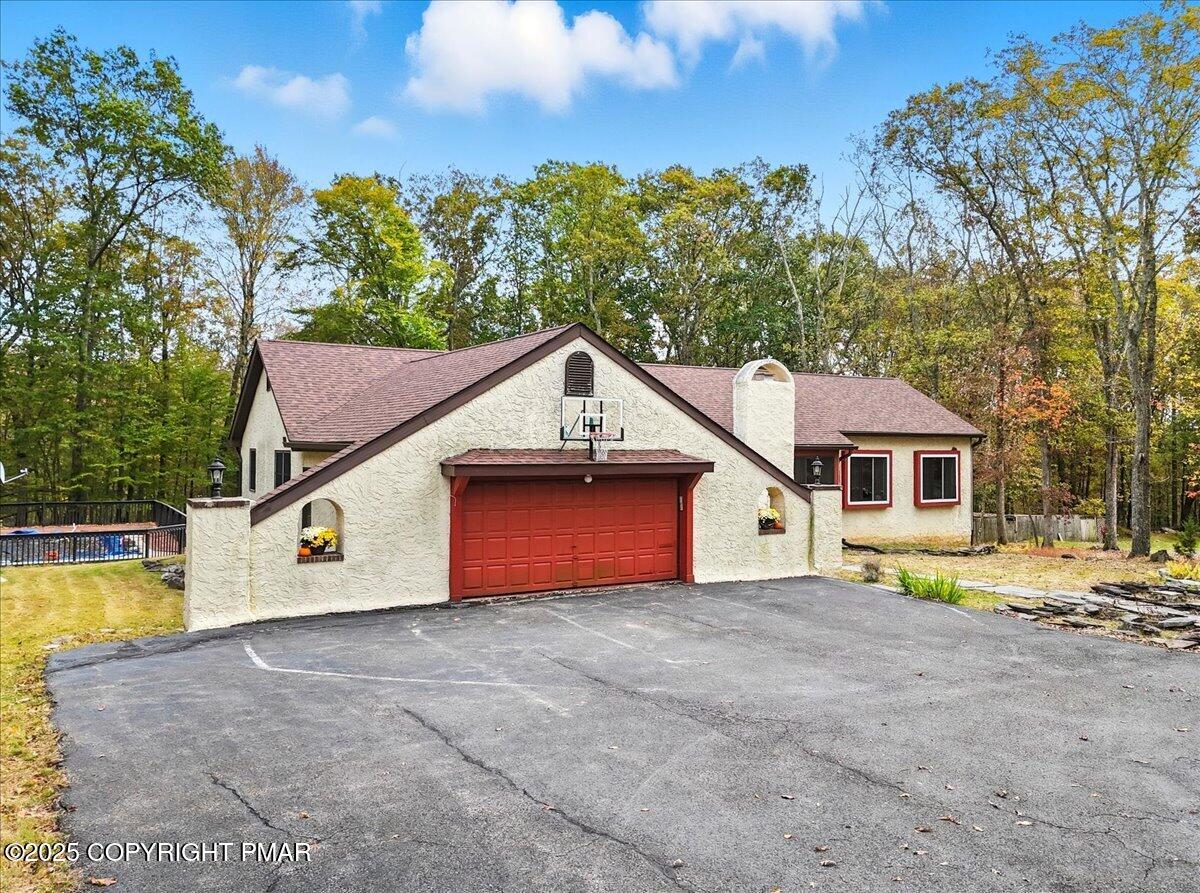 1152 Great Oak Drive