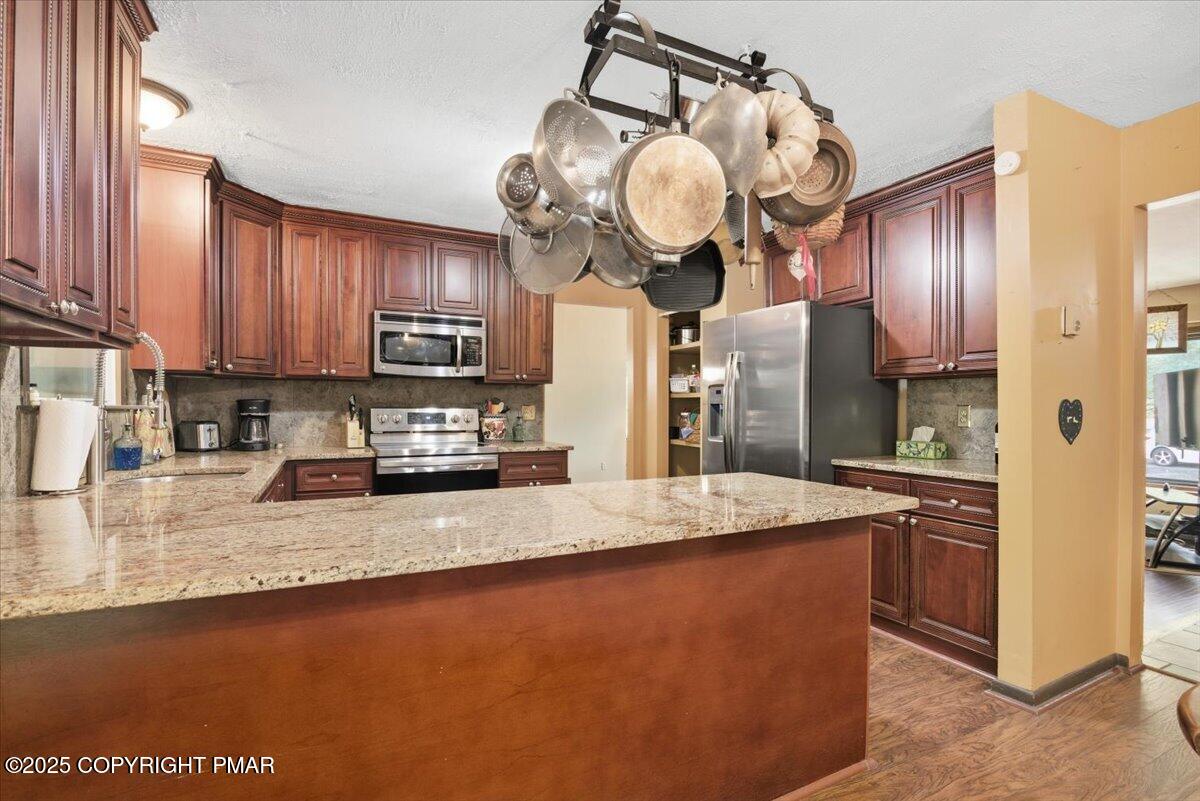 1152 Great Oak Drive