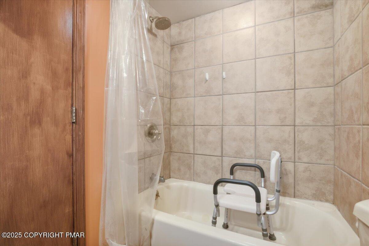 1152 Great Oak Drive