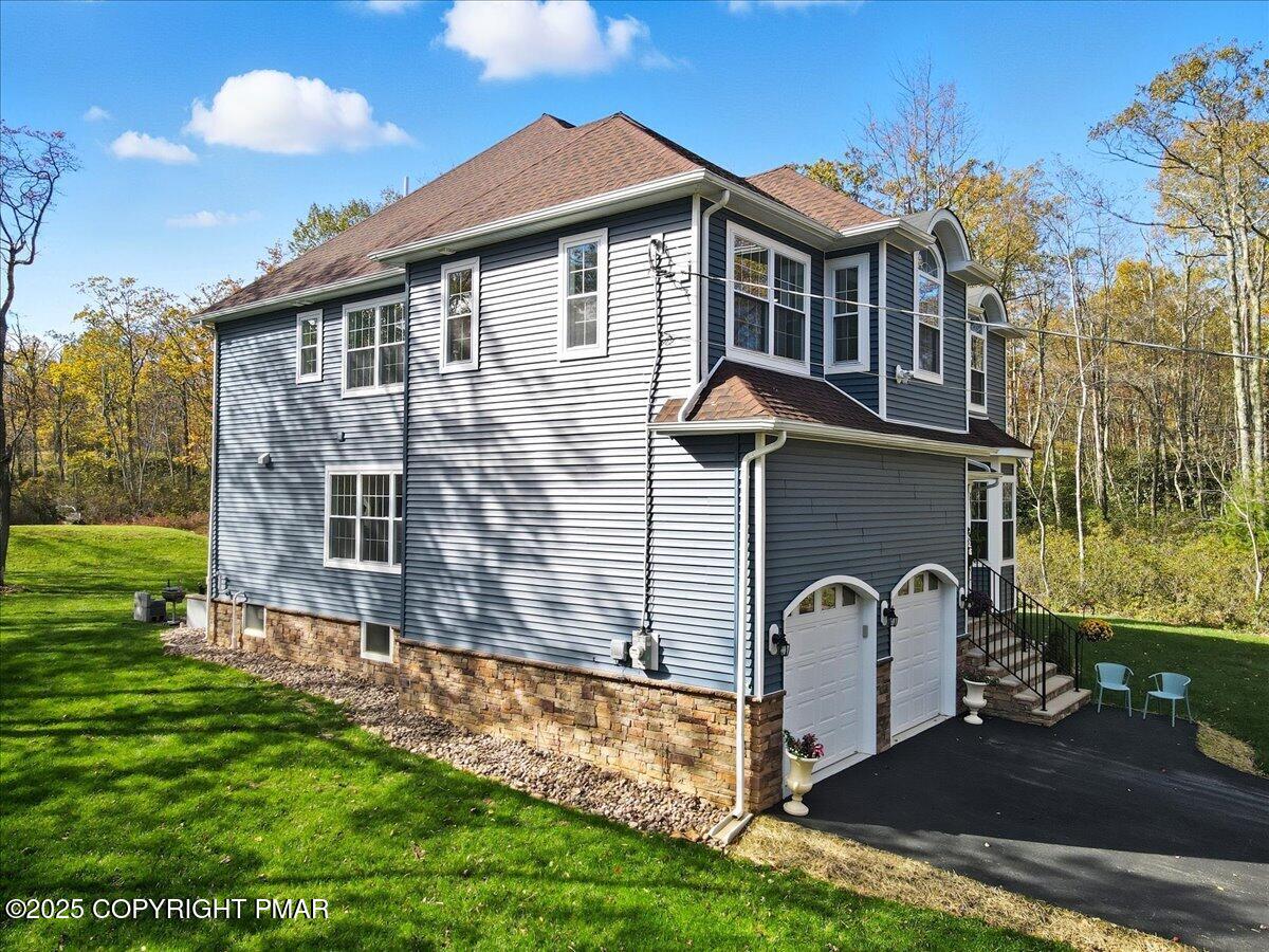 109 Forest Lake Drive