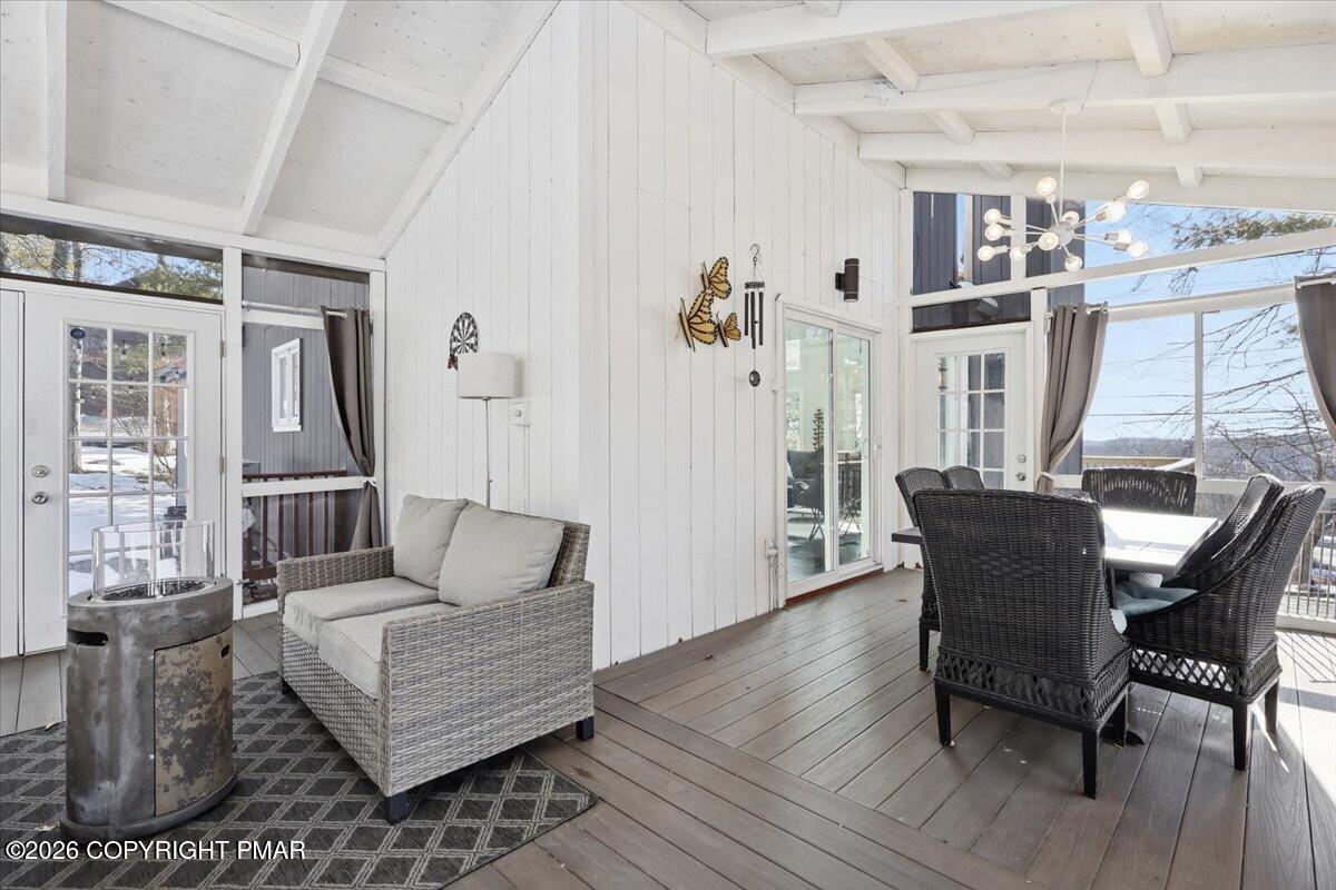 5135 Woodbridge Drive E