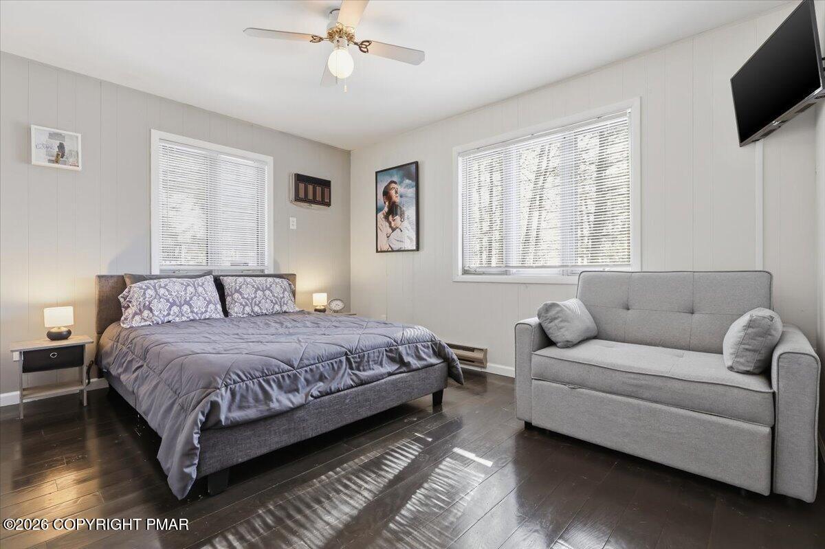 5135 Woodbridge Drive E