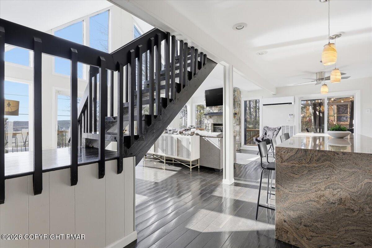 5135 Woodbridge Drive E