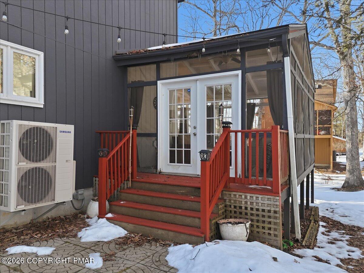 5135 Woodbridge Drive E