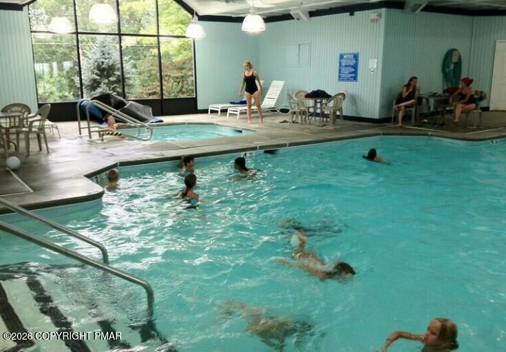 5135 Woodbridge Drive E