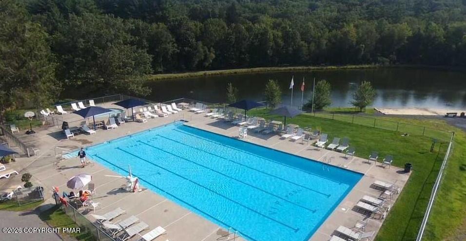 5135 Woodbridge Drive E