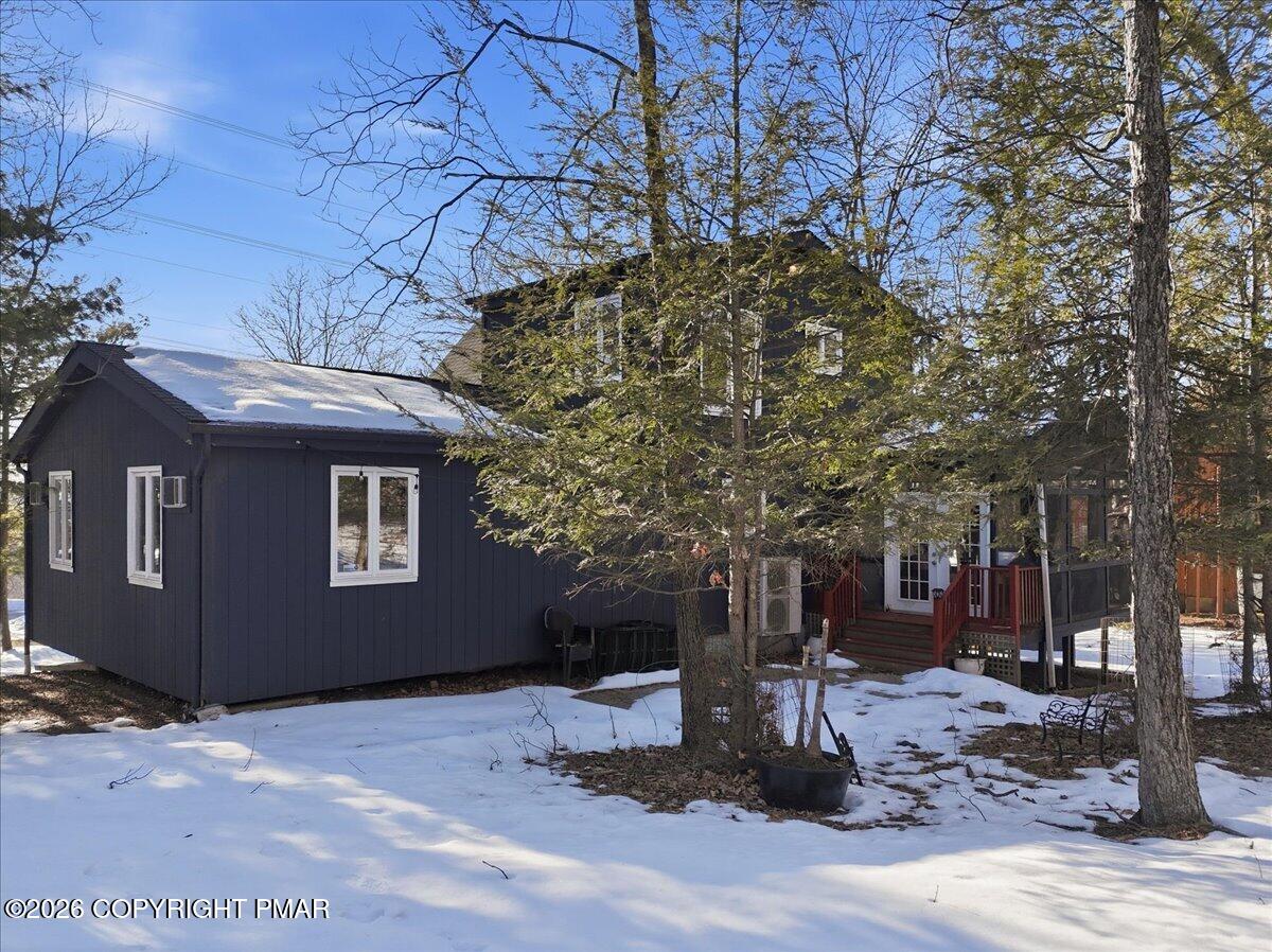 5135 Woodbridge Drive E