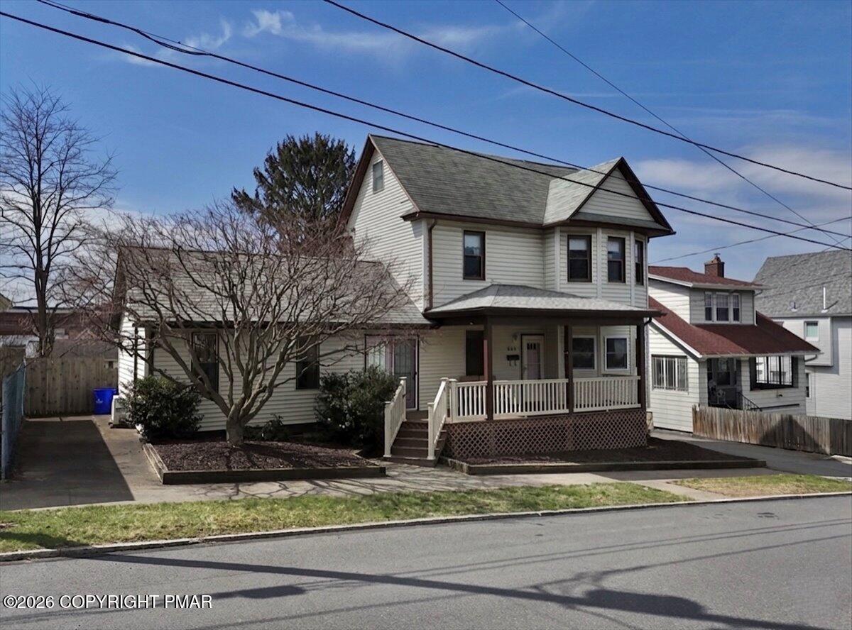 840 Alder Street