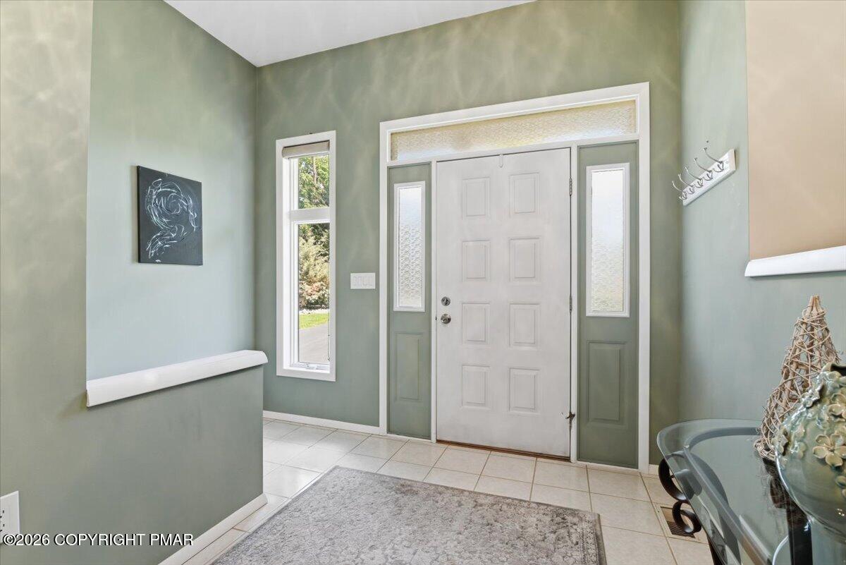 240 Oxford Circle