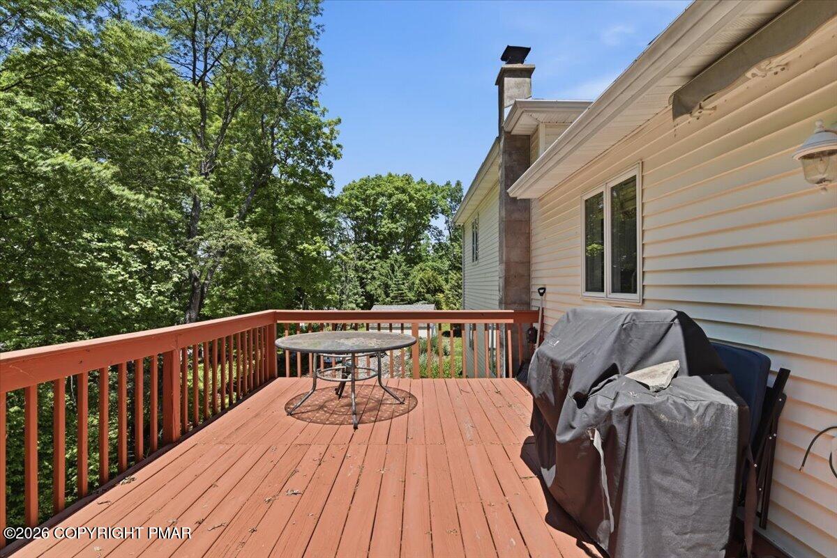 240 Oxford Circle