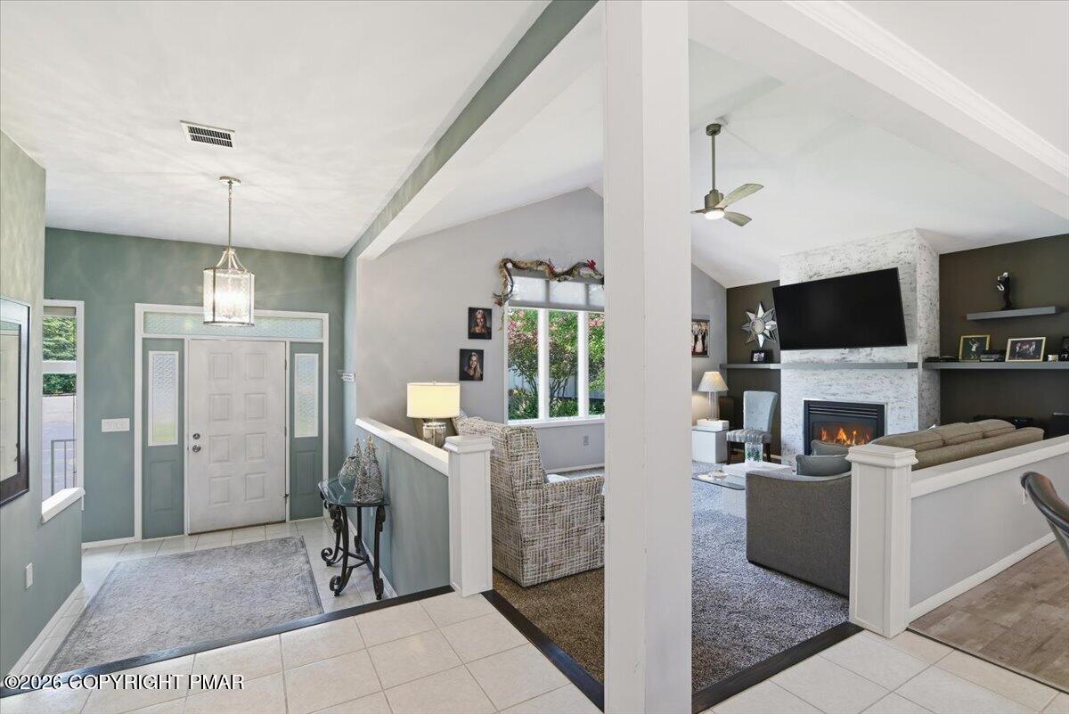 240 Oxford Circle