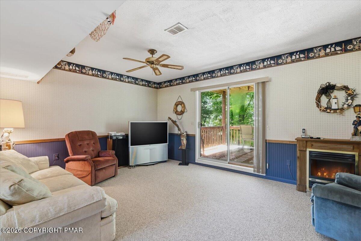 240 Oxford Circle